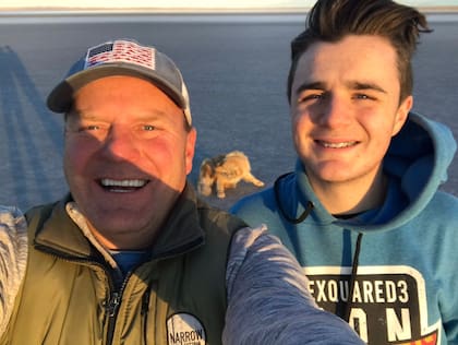 Vincent Taylor y su hijo Rocco, a quien define como "100 por ciento argentino".