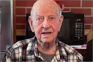 Tiene 110 años, es un gran conductor y reveló cuál es el alimento que lo ayudó a llegar a esa edad óptimo