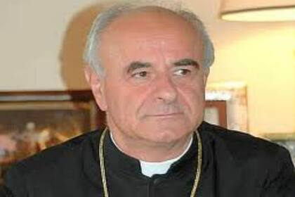 Monseñor Vincenzo Paglia, el titular de la Pontificia Academia para la Vida, visitó la Argentina para hablar de la vejez