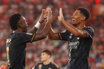 Vinicius celebra con Jude Bellingham: son las dos estrellas jóvenes de Real Madrid