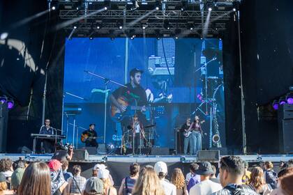 Vinocio es una banda de jazz fusión, funk, soul y R&B de la escena emergente local.