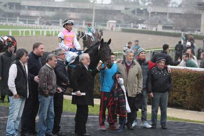 Old Bunch, una de las figuras del República Argentina, con Falero por Ortega