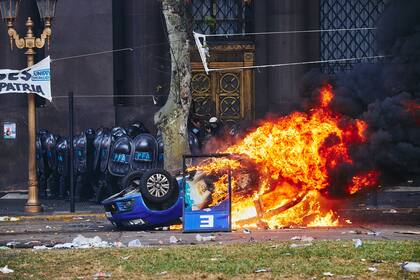 Violencia en los alrededores del Congreso