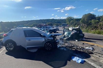 Violento choque en Córdoba: cuatro personas fallecidas por la colisión de dos autos en las Altas Cumbres