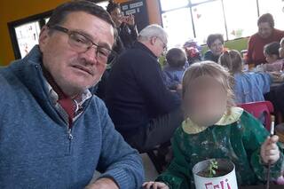 Torturaron a un productor con una picana eléctrica y una pinza para robarle diez corderos, plata y el auto