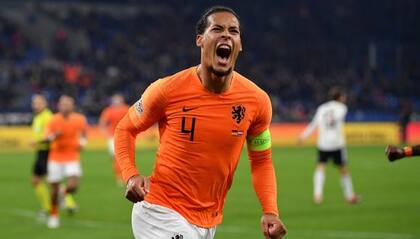 Virgil Van Dijk es el capitán y emblema de Países Bajos; hay mucha fe en el defensor