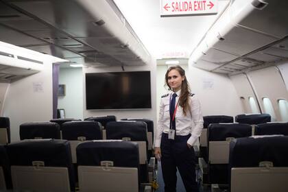 Virginia tiene 32 años y a los 17 empezó a pilotear planeadores.