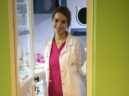 Virginia Vallejo inició el emprendimiento en 2013, cuando hospedó al primer gato en su departamento en Parque Chas