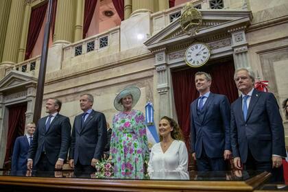 La reina Margarita visita el Congreso de la Nación