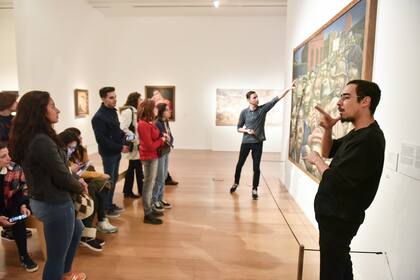 Visita guiada con lenguaje de señas en el Malba
