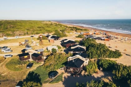 El paraíso de mar que tiene 23 habitantes y fue construido “a mano” por una pionera obstinada