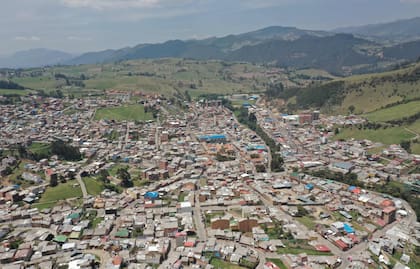 Vista aérea de La Calera, cerca de Bogotá, el 10 de abril de 2024. 