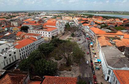 Vista aérea de la ciudad de São Luís y sus techos de tejas.