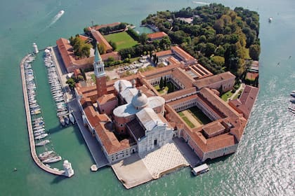 Vista aérea de la isla
italiana de San Giorgio Maggiore, Venecia, un spot perfecto para preservar la intimidad
de la ceremonia.