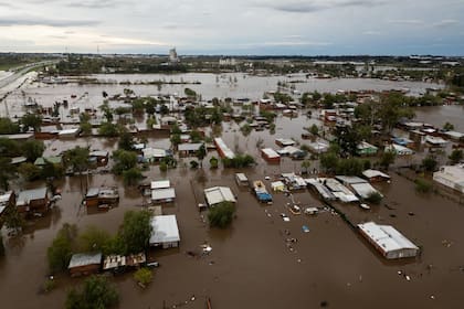 Vista aérea de las inundaciones en Zárate y Campana