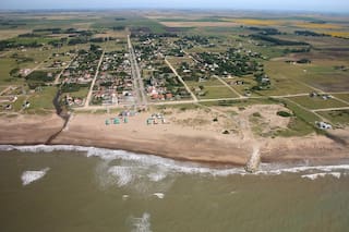 El pueblo que prometía ser el gran balneario de la aristocracia argentina y se convirtió en una joya oculta de la costa atlántica