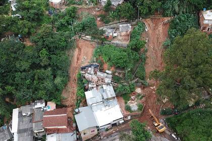 Vista aérea de un operativo de rescate en Belo Horizonte
