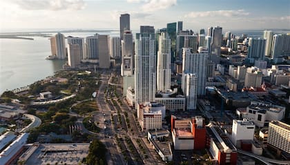 Vista aérea del downtown y la zona de Brickell, en Miami