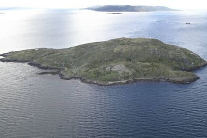 Vista aérea del islote Snipe, escenario de un incidente entre la Argentina y Chile en 1958