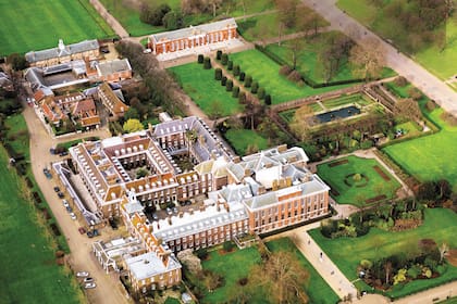 Vista aérea del Palacio de Kensignton, donde se mudaron Eugenia y Jack hace un año. Allí, son vecinos de los duques de Cambridge y de Sussex.