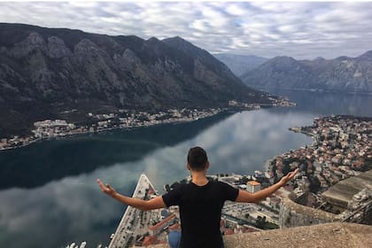 Vista de la Bahia de Kotor, Montenegro.