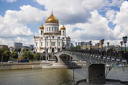 Vista de la imponente iglesia del Cristo Salvador en Moscú.