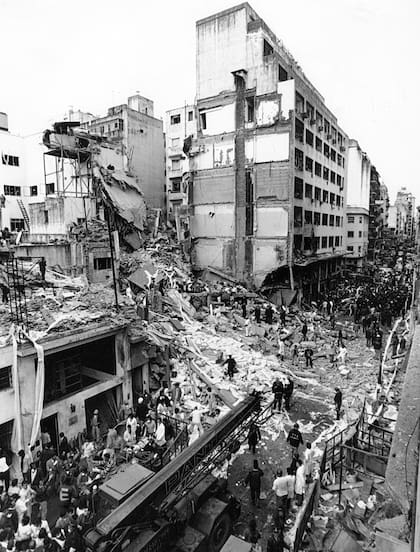 Vista de la zona donde se produjo el sangriento atentado. 18 de julio de 1994.