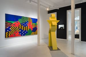 Vista de sala de la galería MC, que reúne las obras de tres reconocidos artistas: Giménez, Schussheim y Stoppani