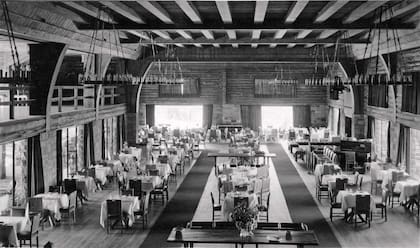 Vista del comedor del Llao Llao. Fue concebido como un hotel de categoría, pero no lujoso