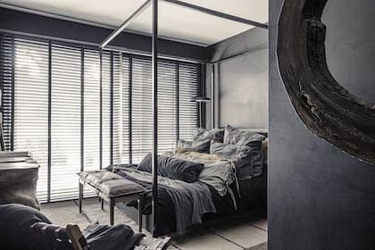 Vista del dormitorio dentro del departamento que hizo para la primera edición de Experiencia Living, junto con Woodmarket. Mismo equipo, nuevos planes