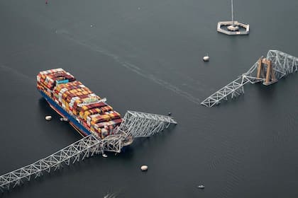 Vista del Francis Scott Key Bridge tras ser impactado por un carguero, en Baltimore. (Erin Schaff/The New York Times)