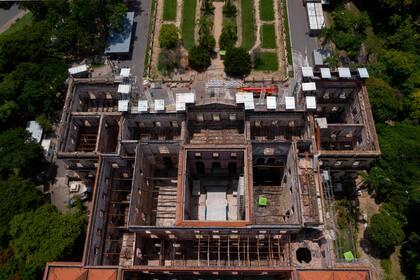 Desde el 2014, el Museo Nacional de Brasil no había estado recibiendo la suma necesaria para su mantenimiento. El edificio presentaba señales de mala conservación, paredes descascaradas y cableado eléctrico expuesto a la vista pública