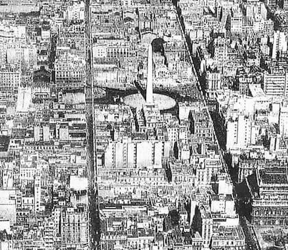 Vista del Obelisco antes de las demoliciones para la construcción de la avenida.