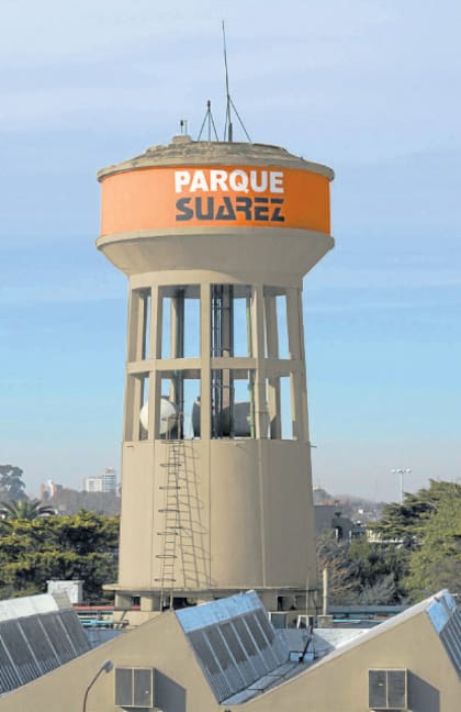 Vista del tanque en el complejo