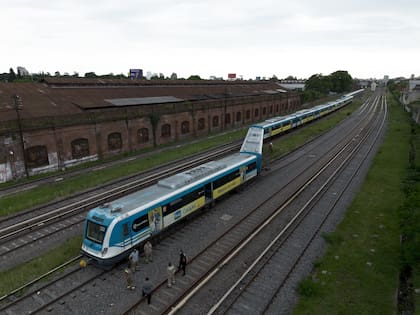 Vista del tren descarrilado