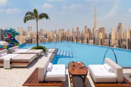 Vista desde la terraza del SLS, hotel en el que Lorena se desempeña dentro del local SMOKE AND MIRRORS. Es un bar- cigar lounge.