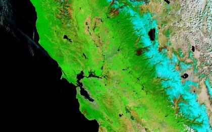 Vista espacial de Sacramento y la Bahía de San Francisco en marzo de 2022