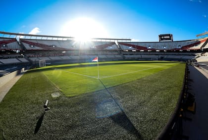 Vista general del Estadio Monumental Antonio Vespucio Liberti antes de un partido entre River Plate y Colón como parte del Torneo 2021 de la Liga Profesional de Fútbol el 18 de julio de 2021 en Buenos Aires, Argentina.