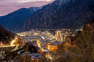 El próspero micro-Estado sin ejército que atesora un impactante récord global de turismo