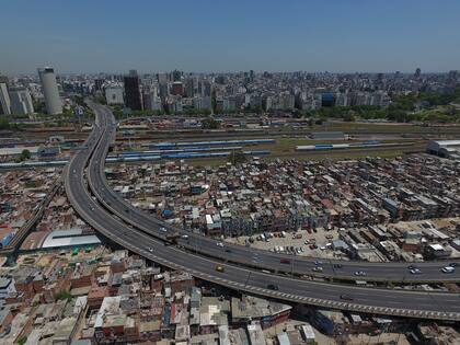 Vistas de la autopista sobre la Villa 31. 13/11/17
