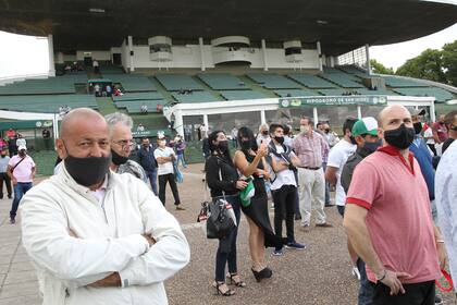 Vistas del hipódromo de San Isidro en la carrera previa al gran premio Carlos Pellegrini.