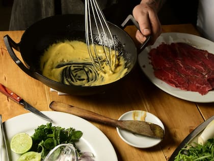 Vitel toné cocina de La Locanda para Foodit