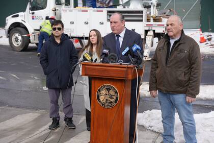 Vito J. Fossella, presidente de Staten Island, criticó a los demócratas por estar “fuera de sintonía” con los votantes moderados y destacó la claridad de la Constitución estatal