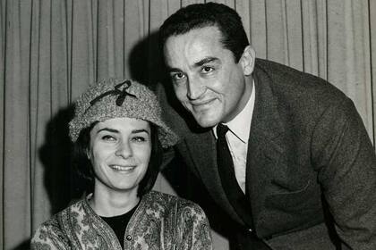 Juliette Maynel fue su pareja entre 1964 y 1968; tuvieron un hijo, Alessandro