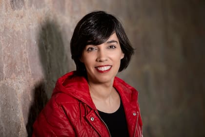 Vivas cuestiona tanto el modelo tradicional de maternidad como el del feminismo extremo