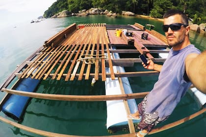 Vive hace diez años en Brasil