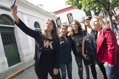 Viviana Gómez Thorpe, Cristina Wargon, Esther Feldman, Verónica Lorca y Florencia Alcorta