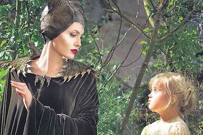 Vivienne Pitt actuó en "Maléfica" junto a su mamá