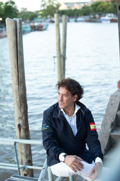 “Vivimos de espaldas a nuestra casa, el planeta Tierra, y la usamos de basurero”, insiste Álvaro, quien está trabajando en la creación de un movimiento internacional con gente de todas las edades llamado Guardianes del Mar para atacar el problema de la contaminación.