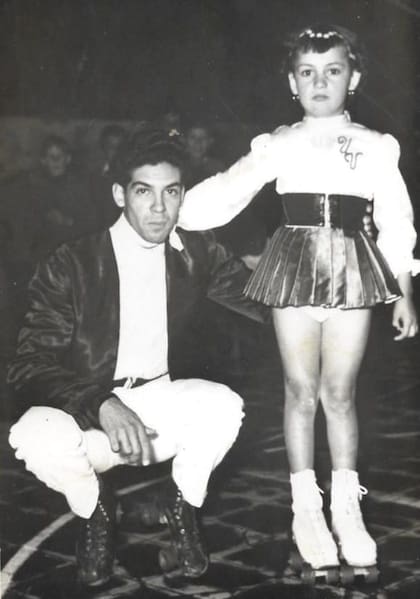 Vivir sobre las tablas: Naanim, junto a su tío, sobre patines y a punto de deleitar a la audiencia